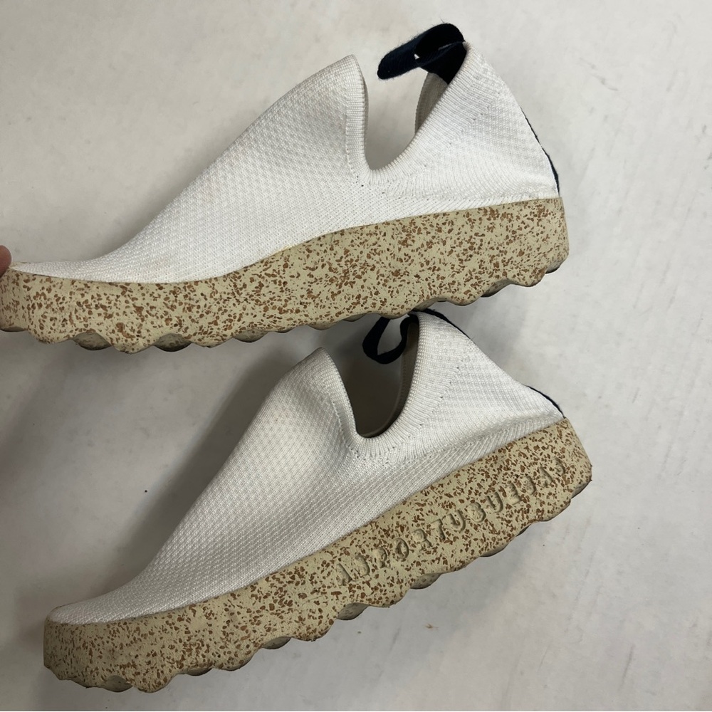 Asportuguesas by Fly London Size 5.5 (38)